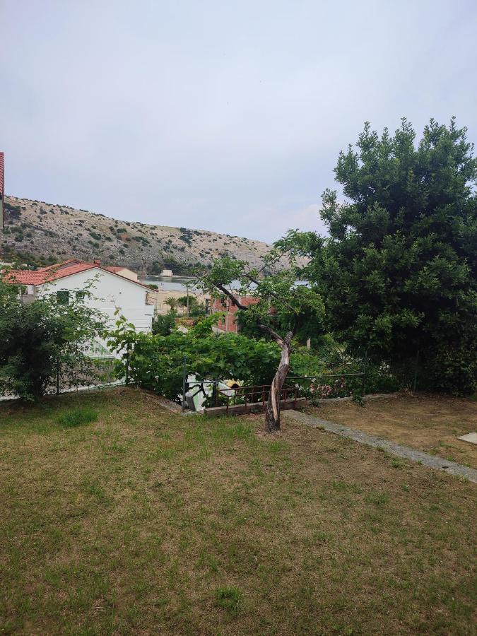 Apartment Valeria Lopar Exterior photo